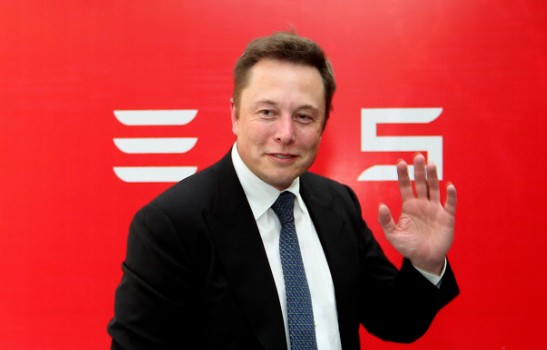 Elon Musk 可能需要为 Tesla Autopilot天富测速 相关的致死车祸作证